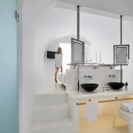 Aisling Micro 4* Oia (Santorini)